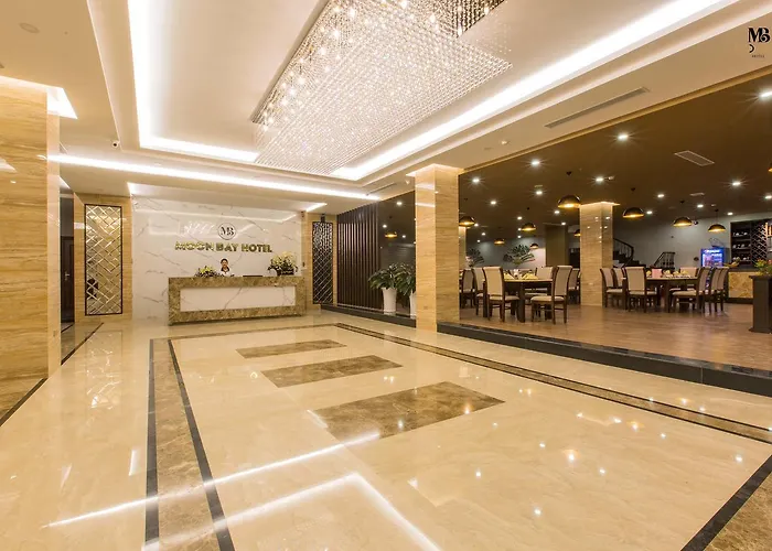 Moon Bay Hotel
