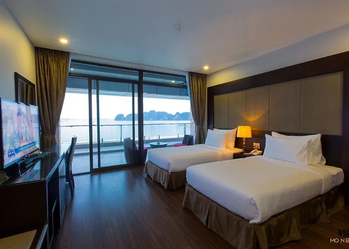 Hotel Moon Bay