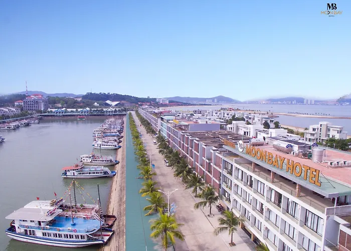 Hotel Moon Bay 3*